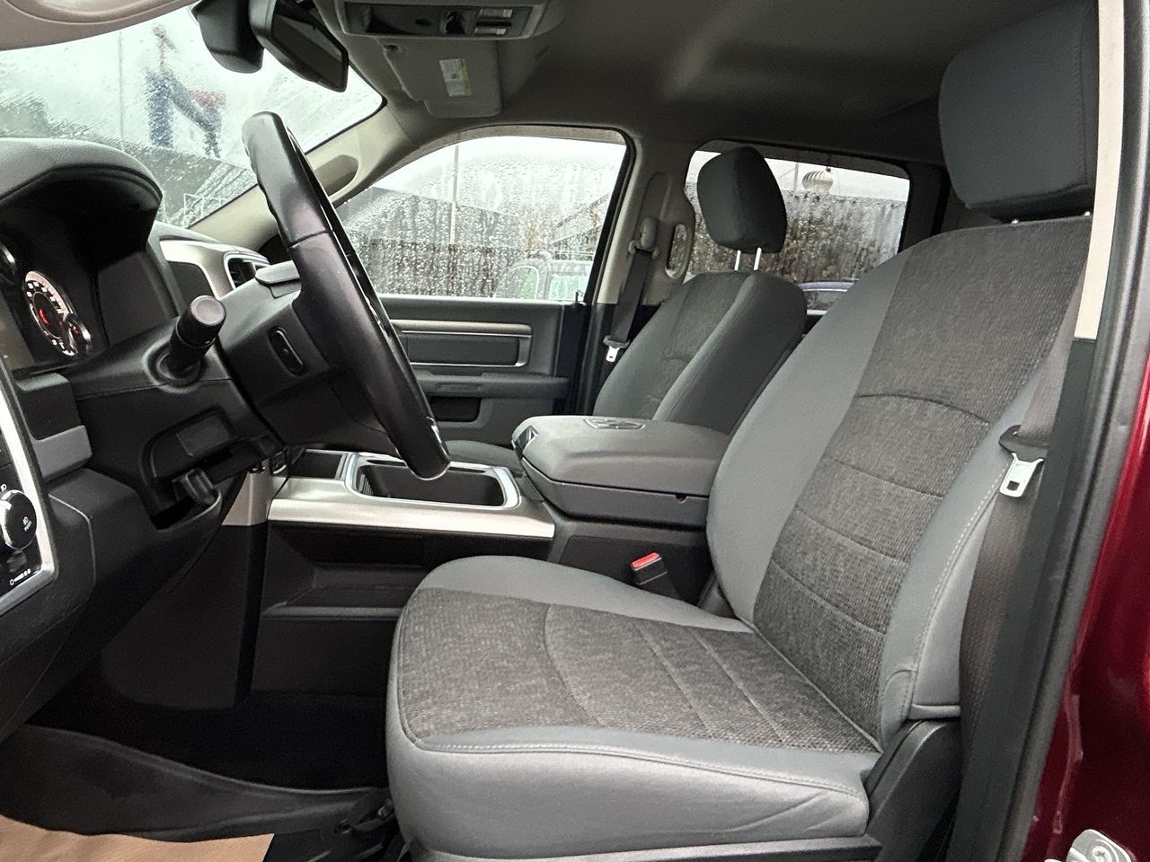 2017 Ram RAM 1500 Crew Cab 4x4 in North Vancouver, British Columbia