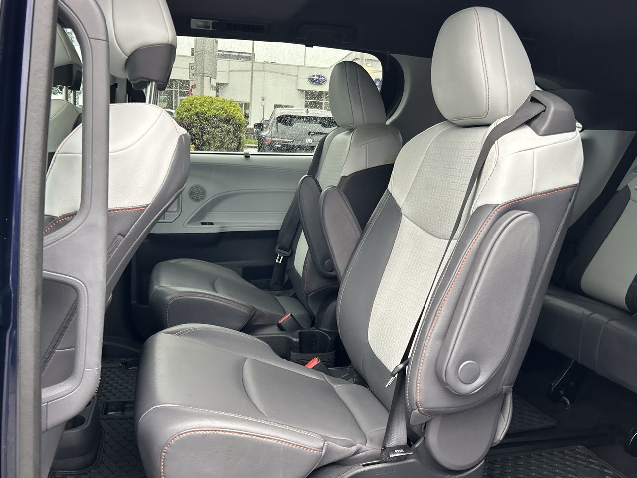 2022 Toyota Sienna Hybrid