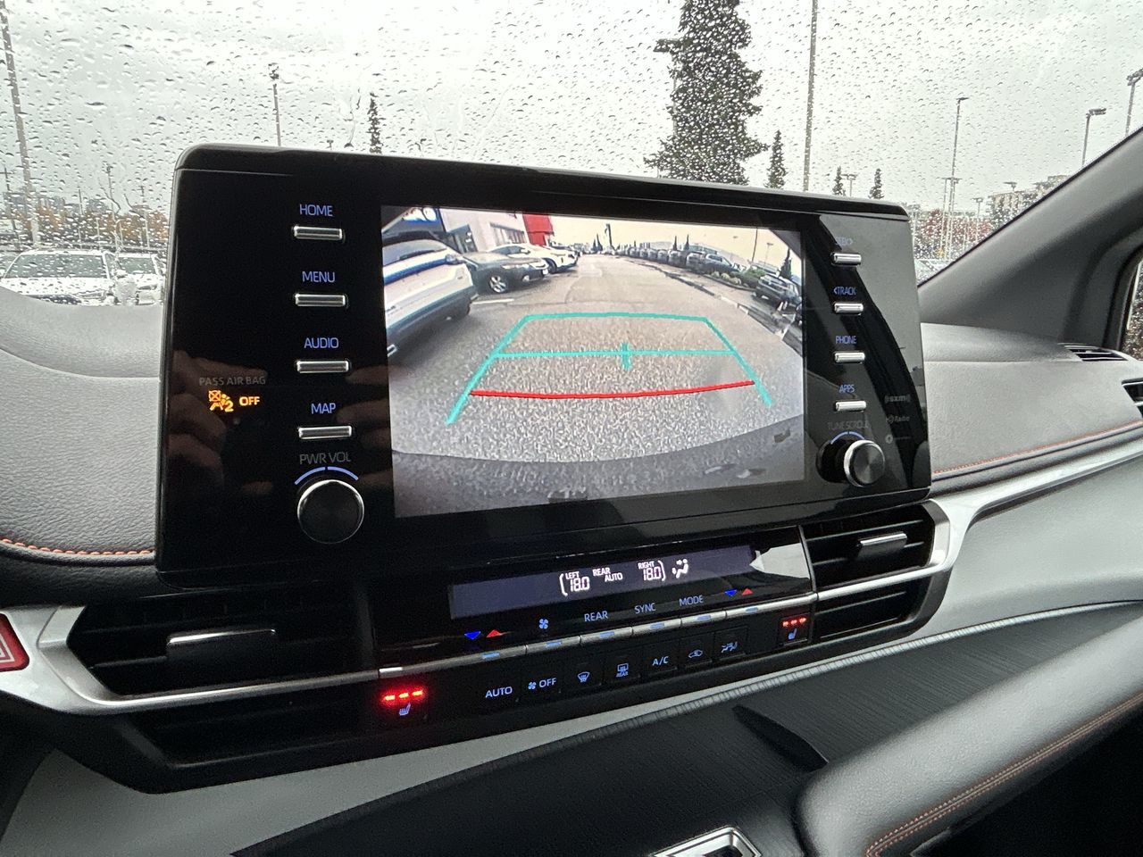 2022 Toyota Sienna Hybrid