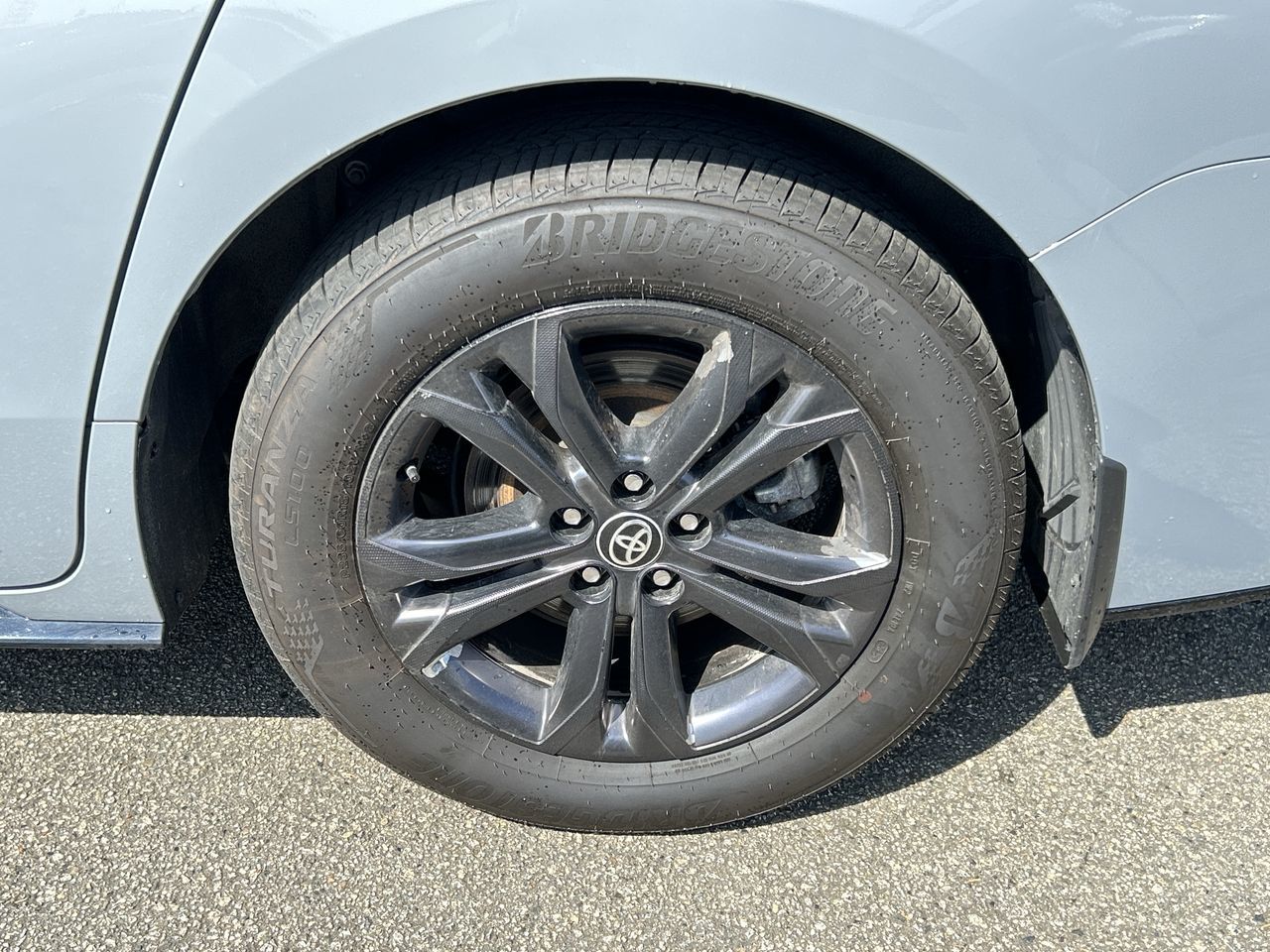 2025 Toyota Sienna Hybrid in North Vancouver, British Columbia