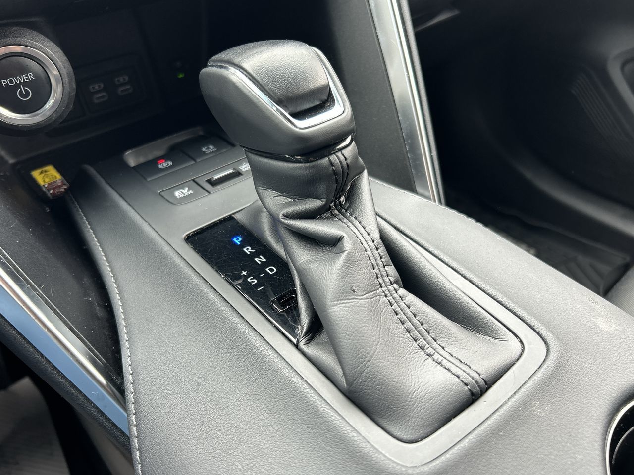 2024 Toyota VENZA HYBRID in North Vancouver, British Columbia