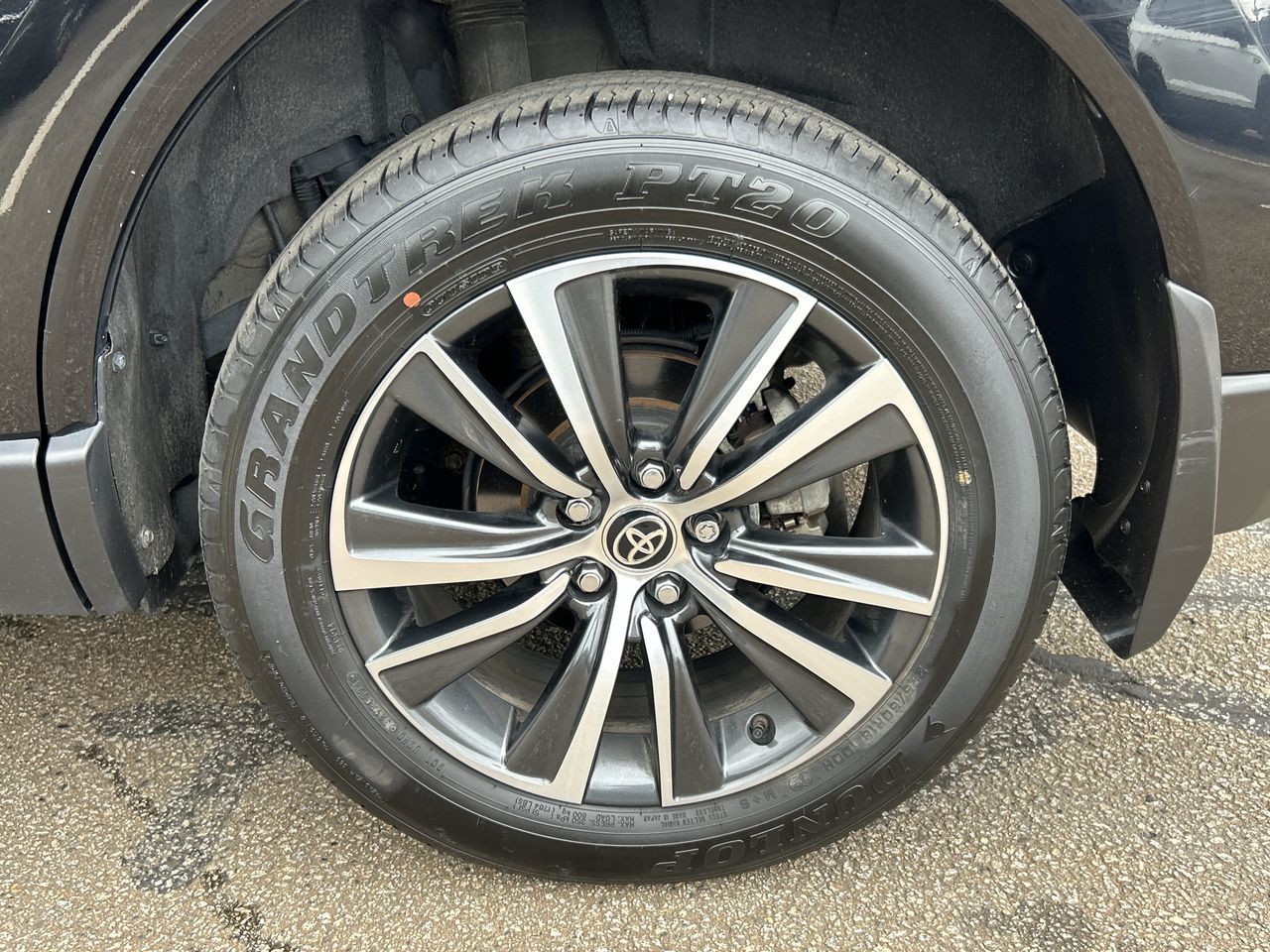 2024 Toyota VENZA HYBRID in North Vancouver, British Columbia