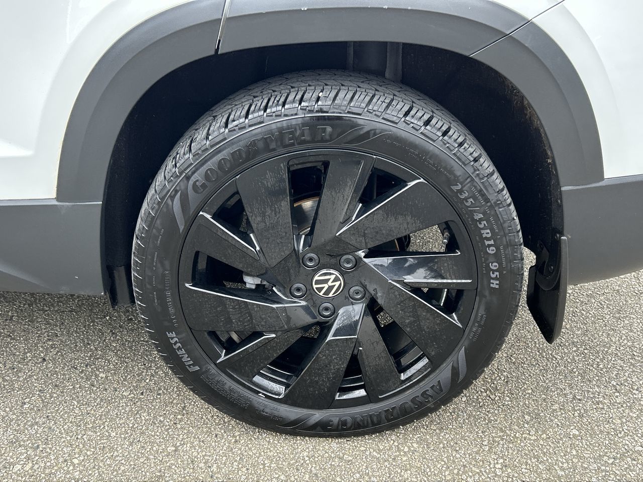 Volkswagen Taos  2024 à North Vancouver, Colombie-Britannique