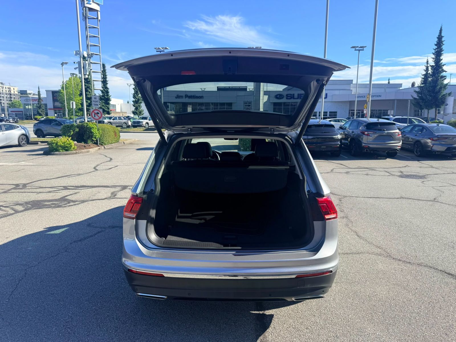 2020 Volkswagen Tiguan in North Vancouver, British Columbia