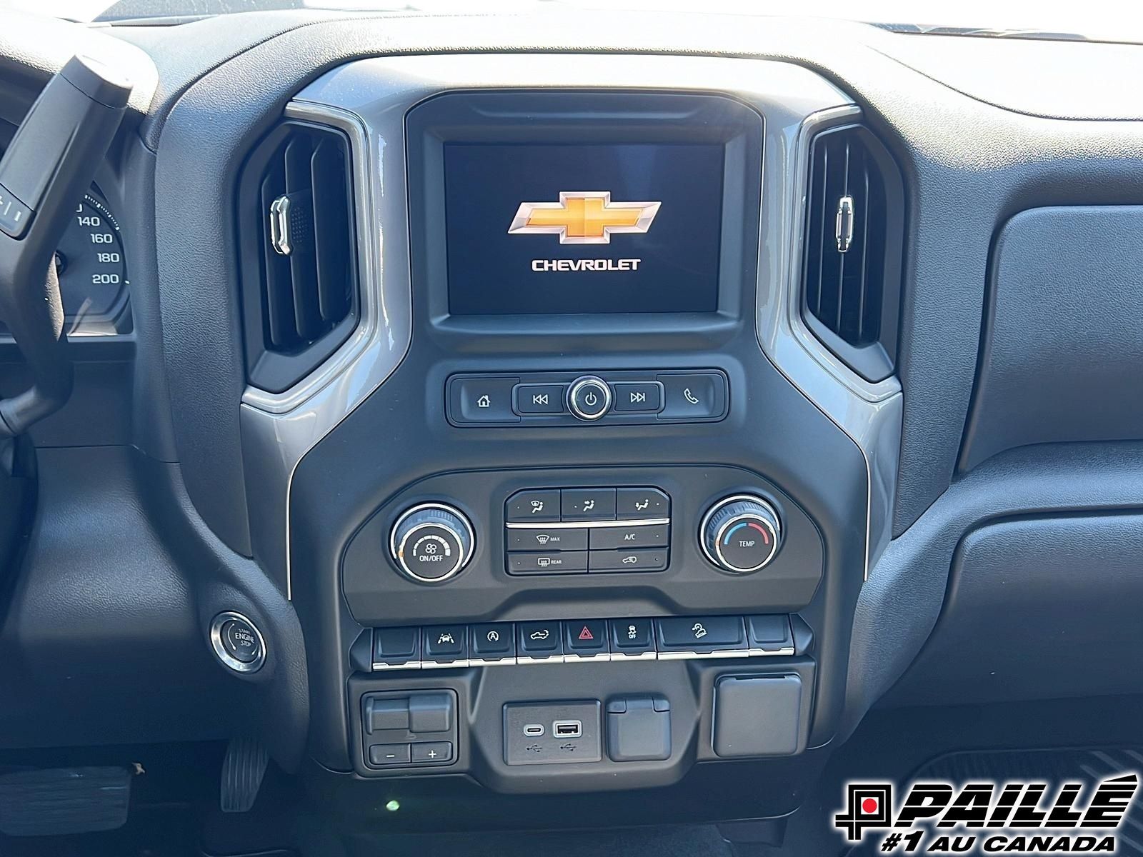 Chevrolet SILVERADO 1500 CUSTOM TB 4RM  2026 à Berthierville, Québec