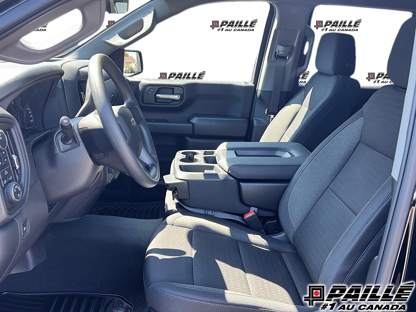 Chevrolet SILVERADO 1500 CUSTOM TB 4RM  2026 à Berthierville, Québec