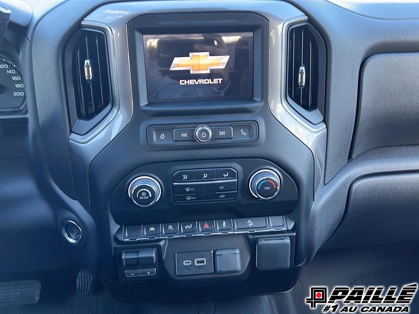 Chevrolet SILVERADO 1500 CUSTOM TB 4RM  2026 à Sorel-Tracy, Québec