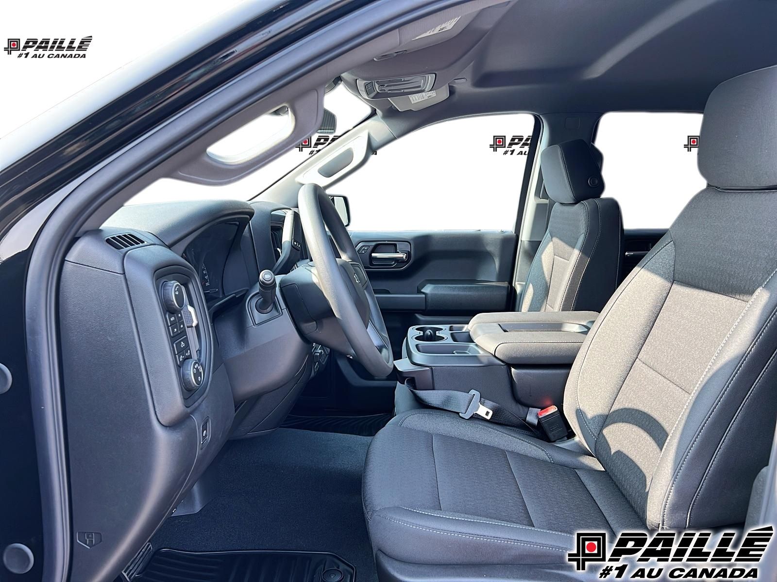 2026 Chevrolet SILVERADO 1500 CUSTOM TB 4RM in Berthierville, Quebec