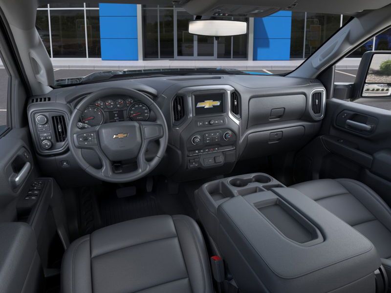 2026 Chevrolet SILVERADO 3500 DRW 4RM WT CREW in Berthierville, Quebec