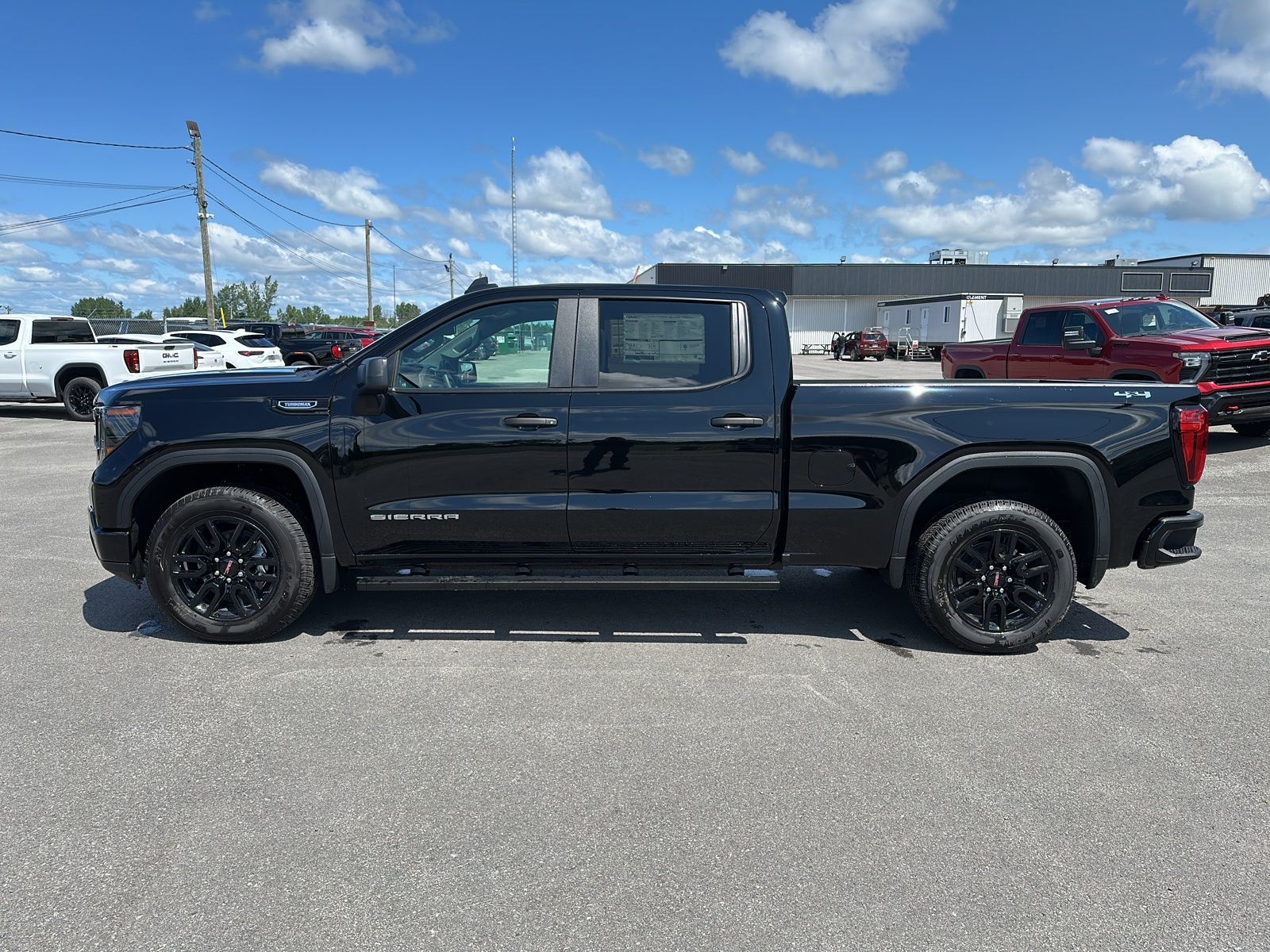 GMC SIERRA 1500 PRO CREW 4RM  2025 à Berthierville, Québec