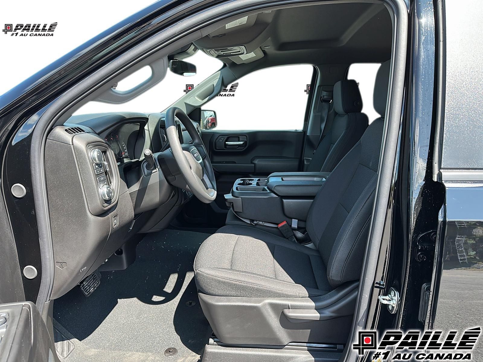 GMC SIERRA 1500 PRO CREW 4RM  2025 à Berthierville, Québec