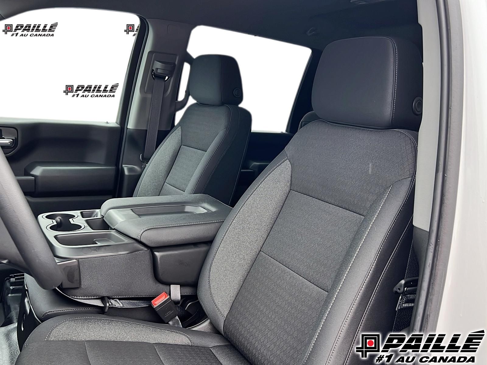 2025 GMC Sierra 2500 HD in Berthierville, Quebec