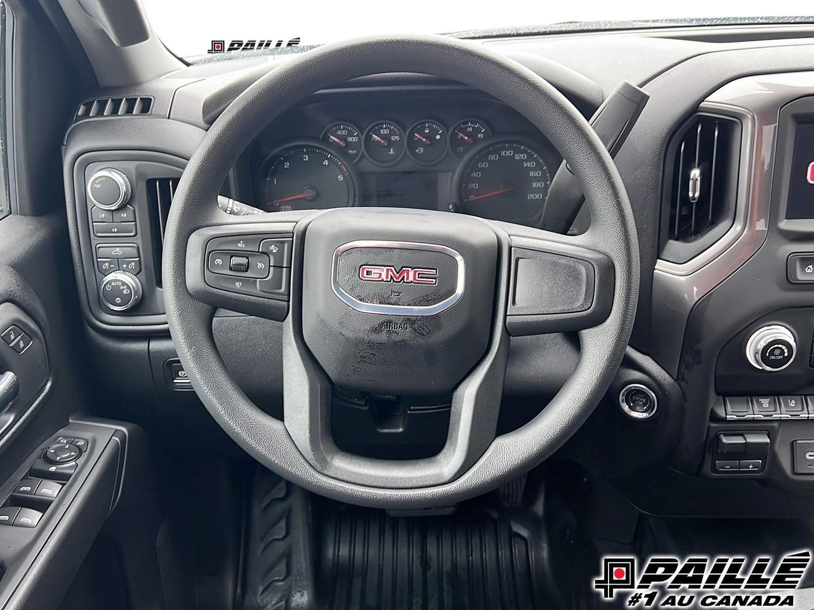 2025 GMC Sierra 2500 HD in Berthierville, Quebec