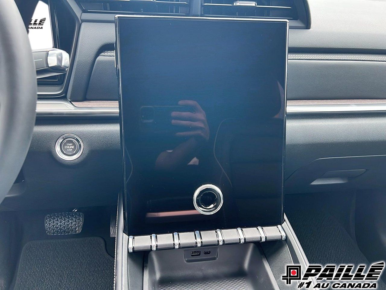 2027 GMC Terrain in Berthierville, Quebec