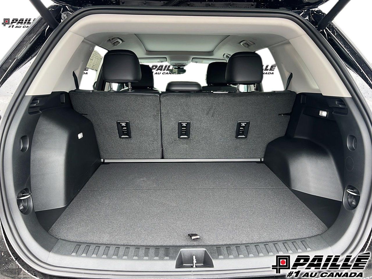 2027 GMC Terrain in Berthierville, Quebec