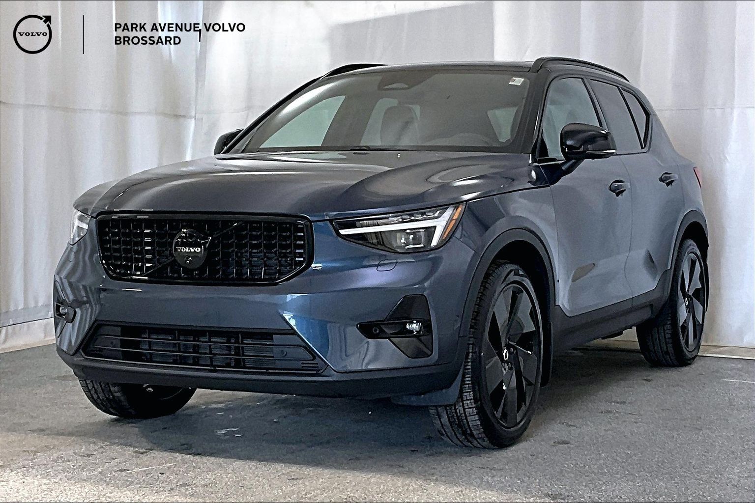 2026 Volvo XC40 ULTRA BLACK EDITION