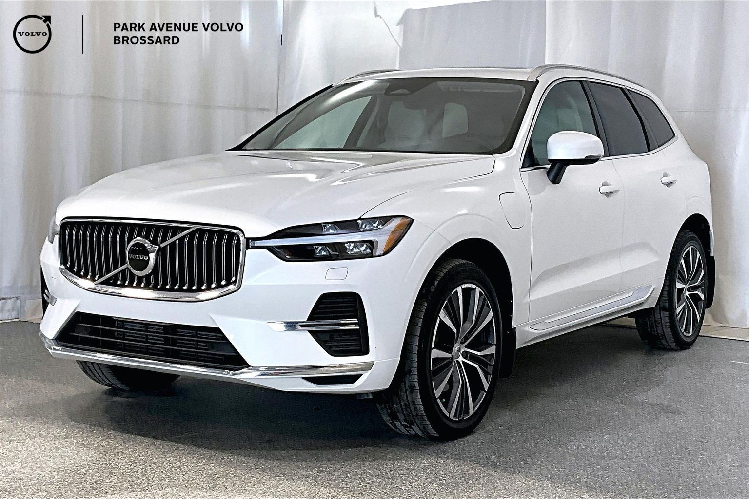 2022 Volvo XC60 Recharge Plug-In Hybrid INSCRIPTION EXPRESSION