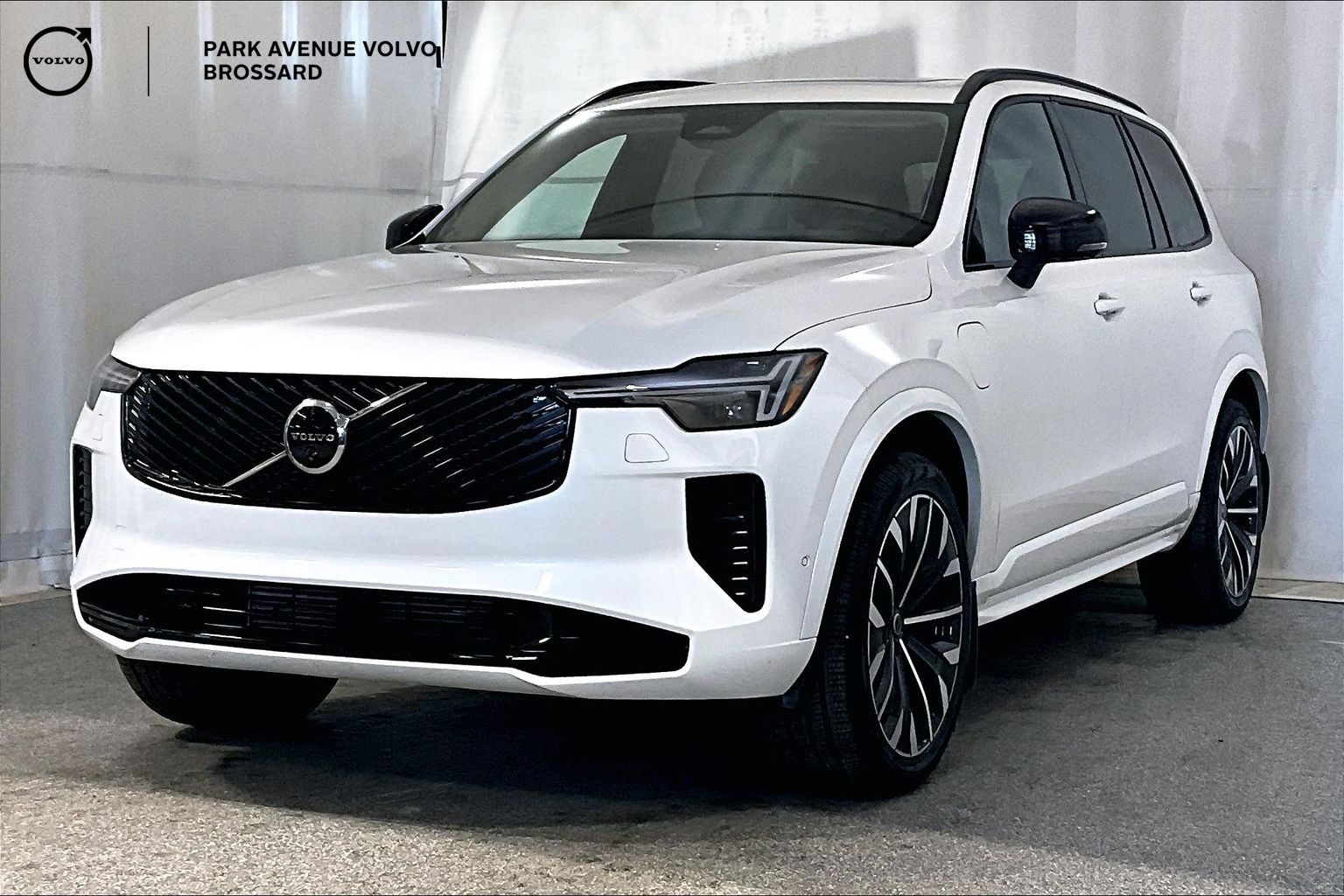 2026 Volvo XC90 Plug-In Hybrid
