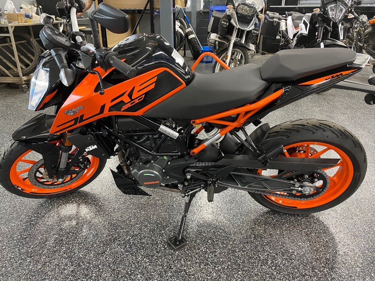 2022 KTM DUKE 200