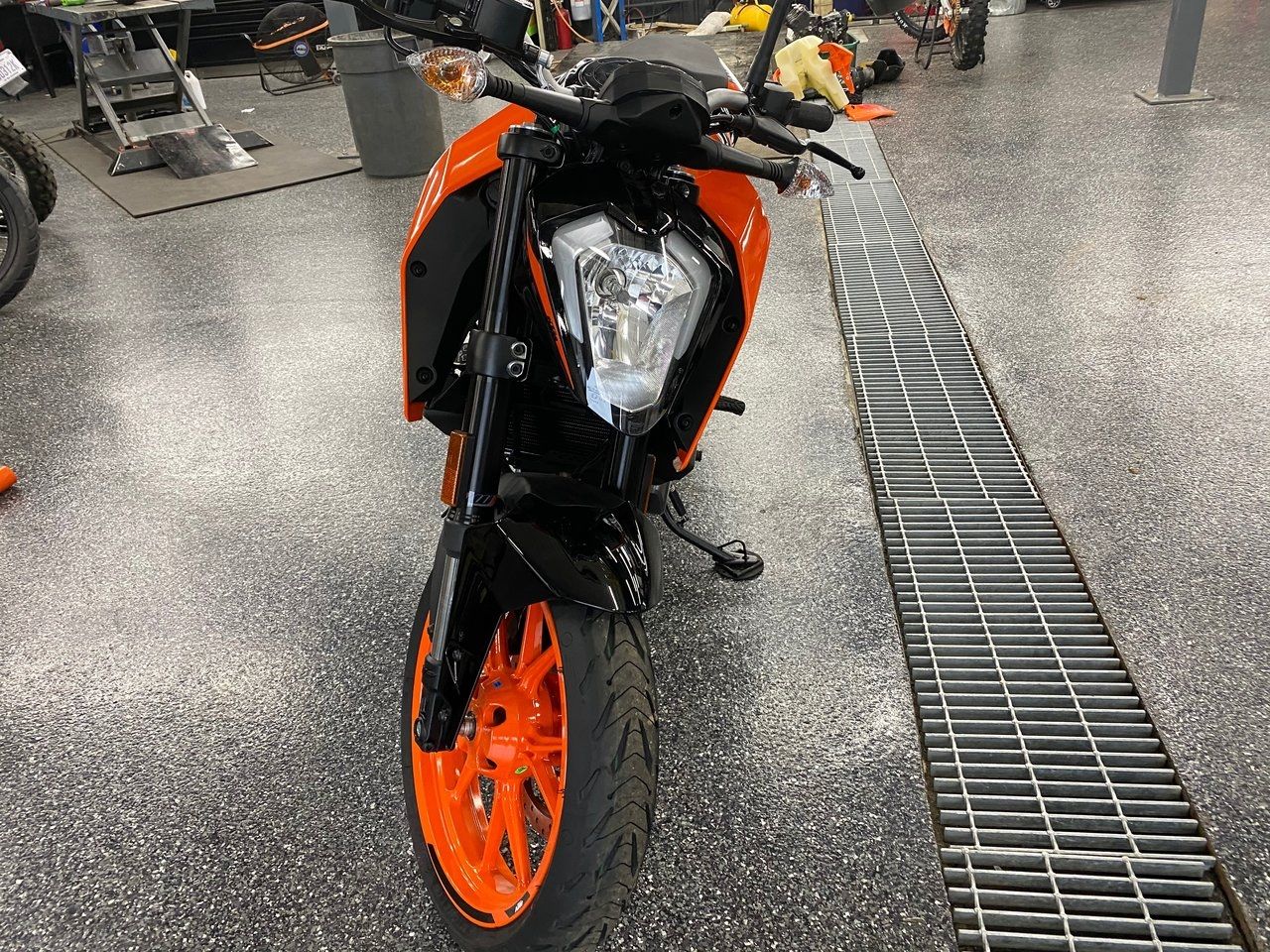 2022 KTM DUKE 200