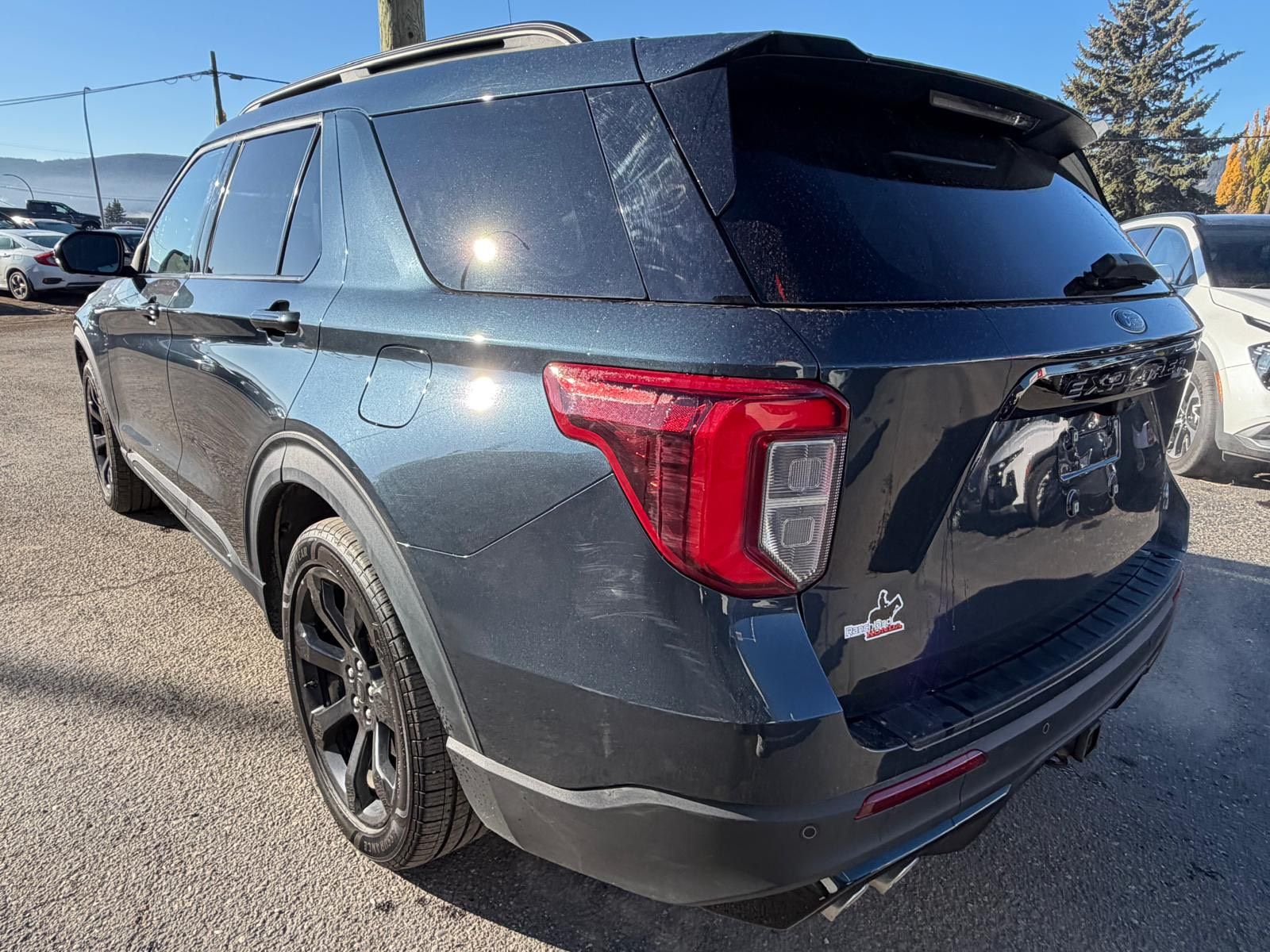 Photo 2023 Ford Explorer ST #6