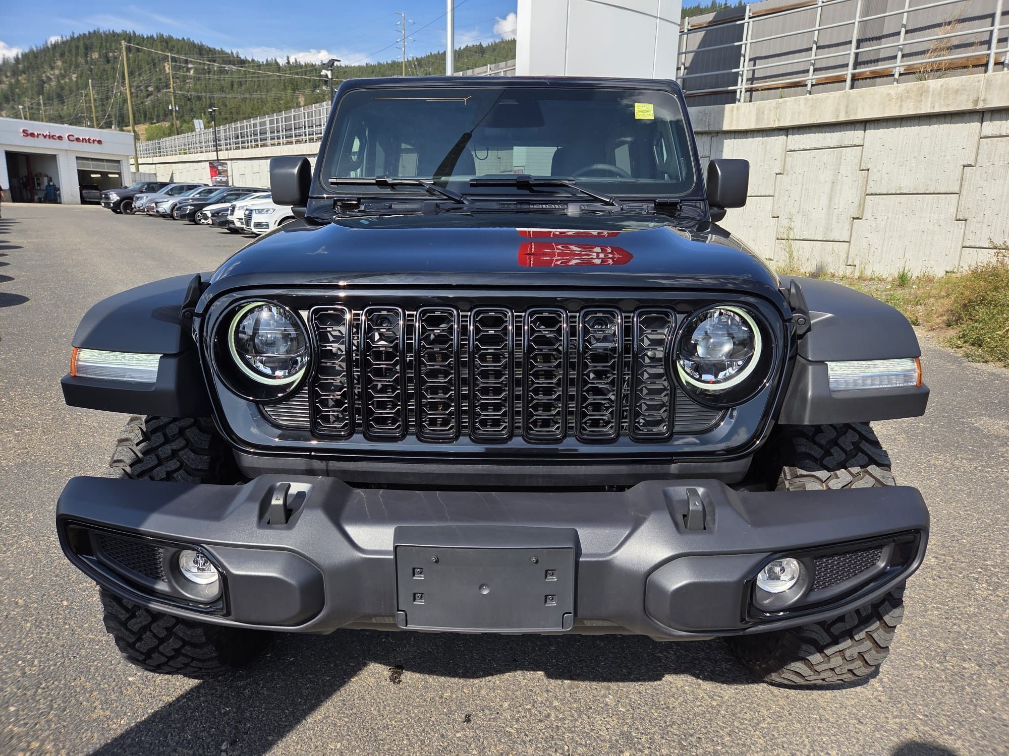 Photo 2026 Jeep Wrangler Willys #2