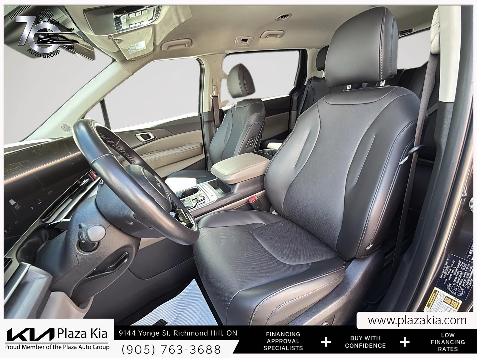 Photo 2025 Kia Carnival EX #8