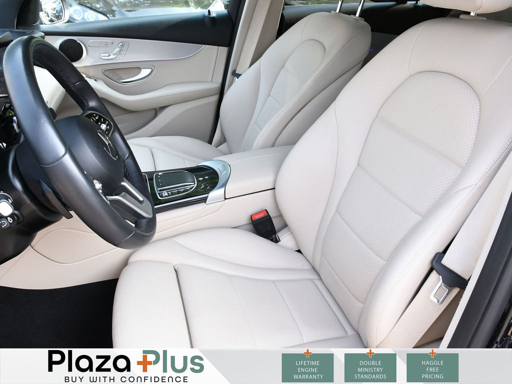2022 Mercedes-Benz GLC 300 Certified | Pano Roof | Apple Carplay |