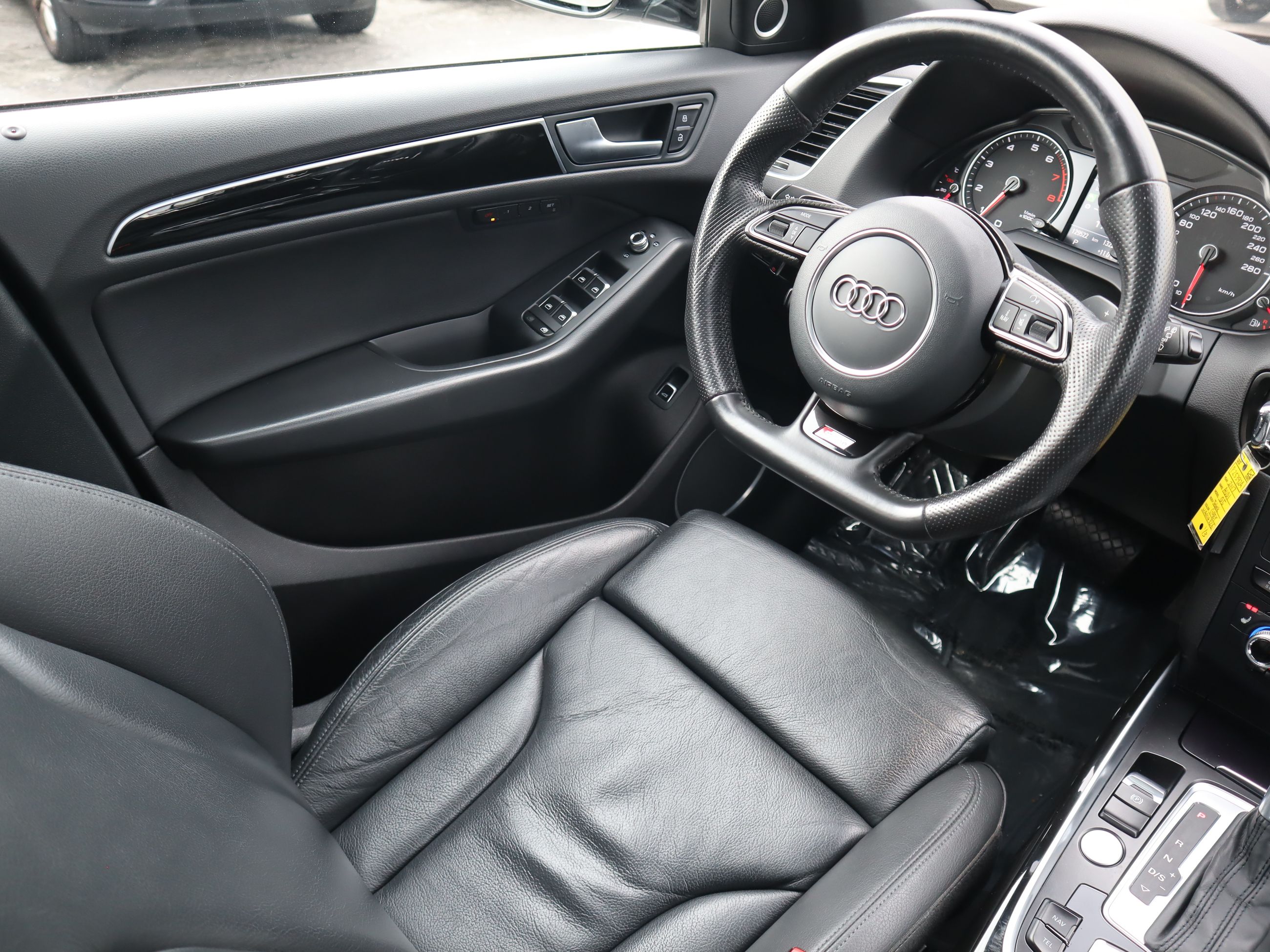 Audi Q5  2017 à Vancouver, Colombie-Britannique