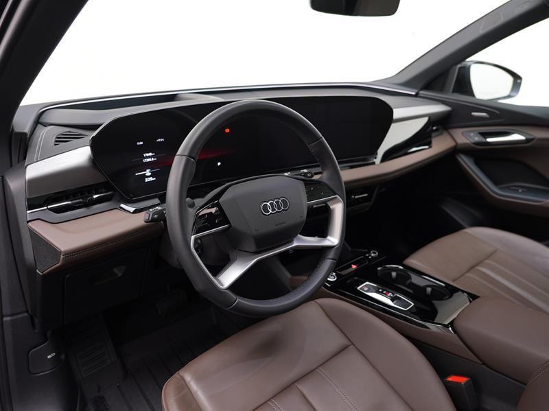 Audi Q6 e-tron  2025 à Vancouver, Colombie-Britannique