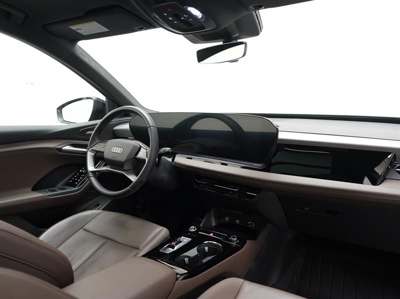 Audi Q6 e-tron  2025 à Vancouver, Colombie-Britannique