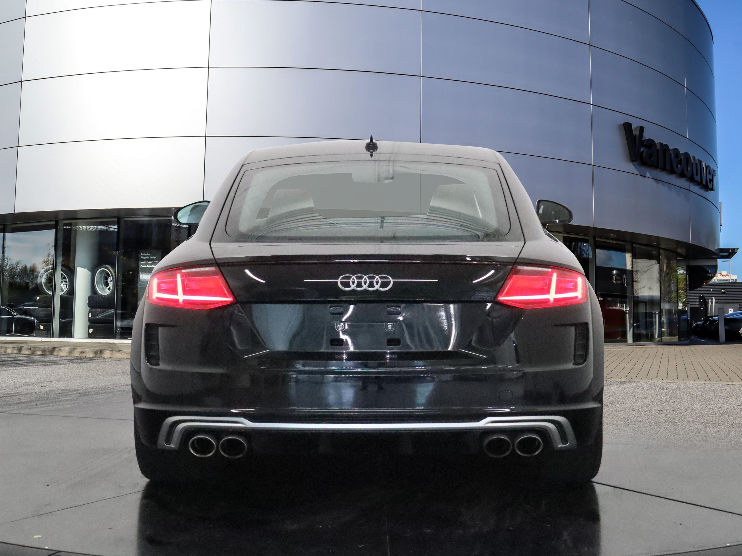 Audi TTS  2020 à Vancouver, Colombie-Britannique