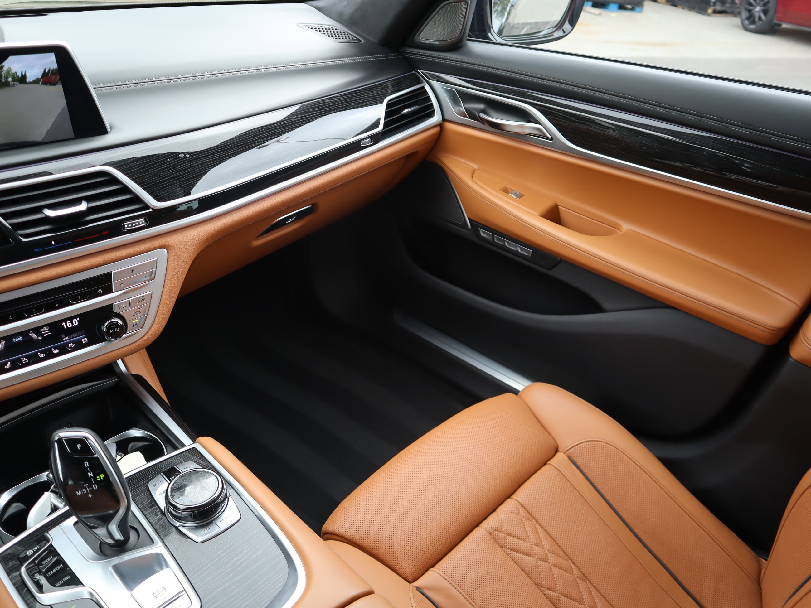 2018 BMW 750I in Vancouver, British Columbia