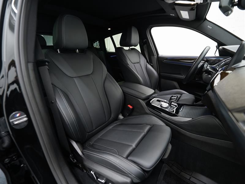 2025 BMW X4 in Vancouver, British Columbia