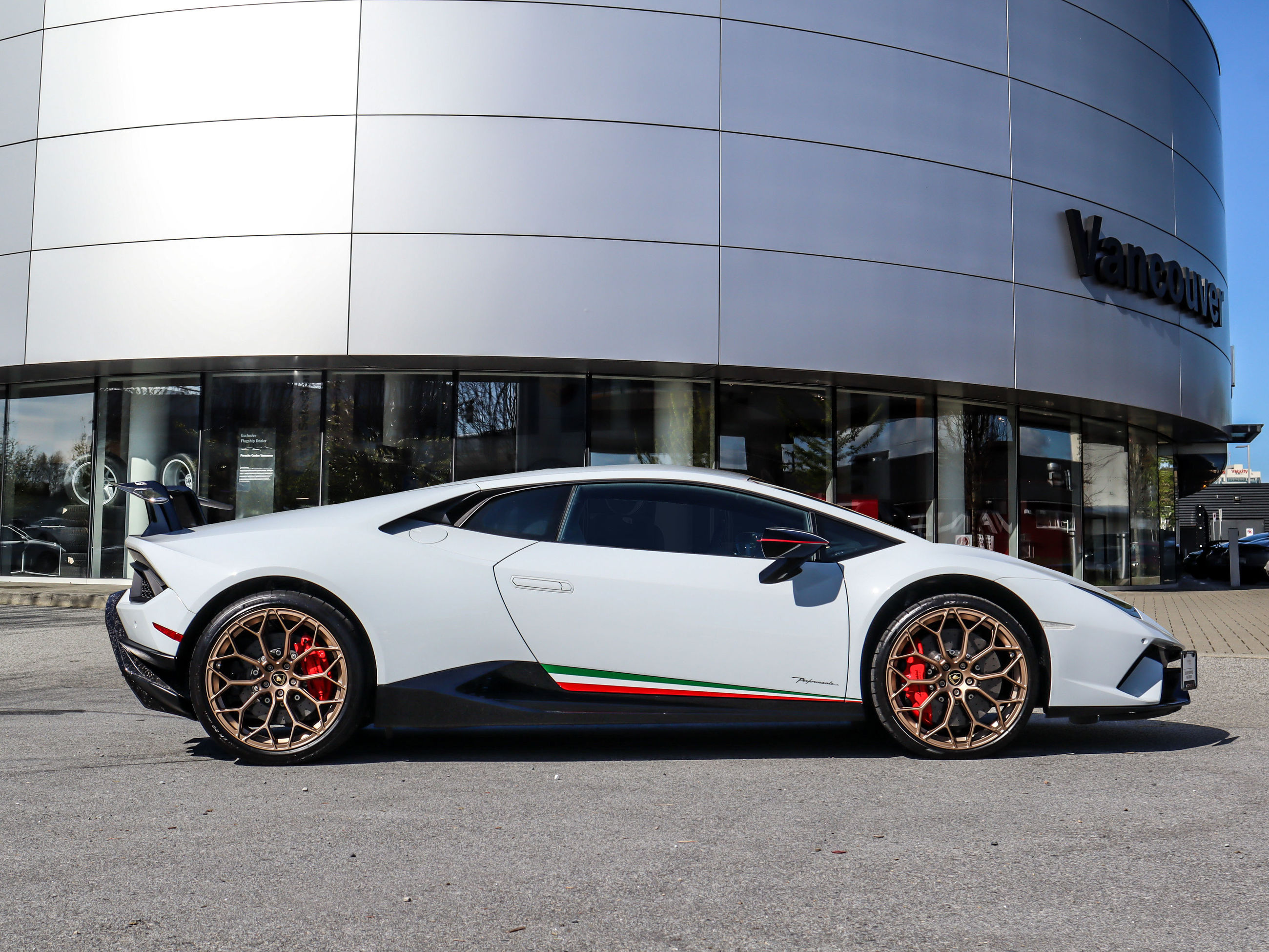 2019 Lamborghini Huracàn in Vancouver, British Columbia