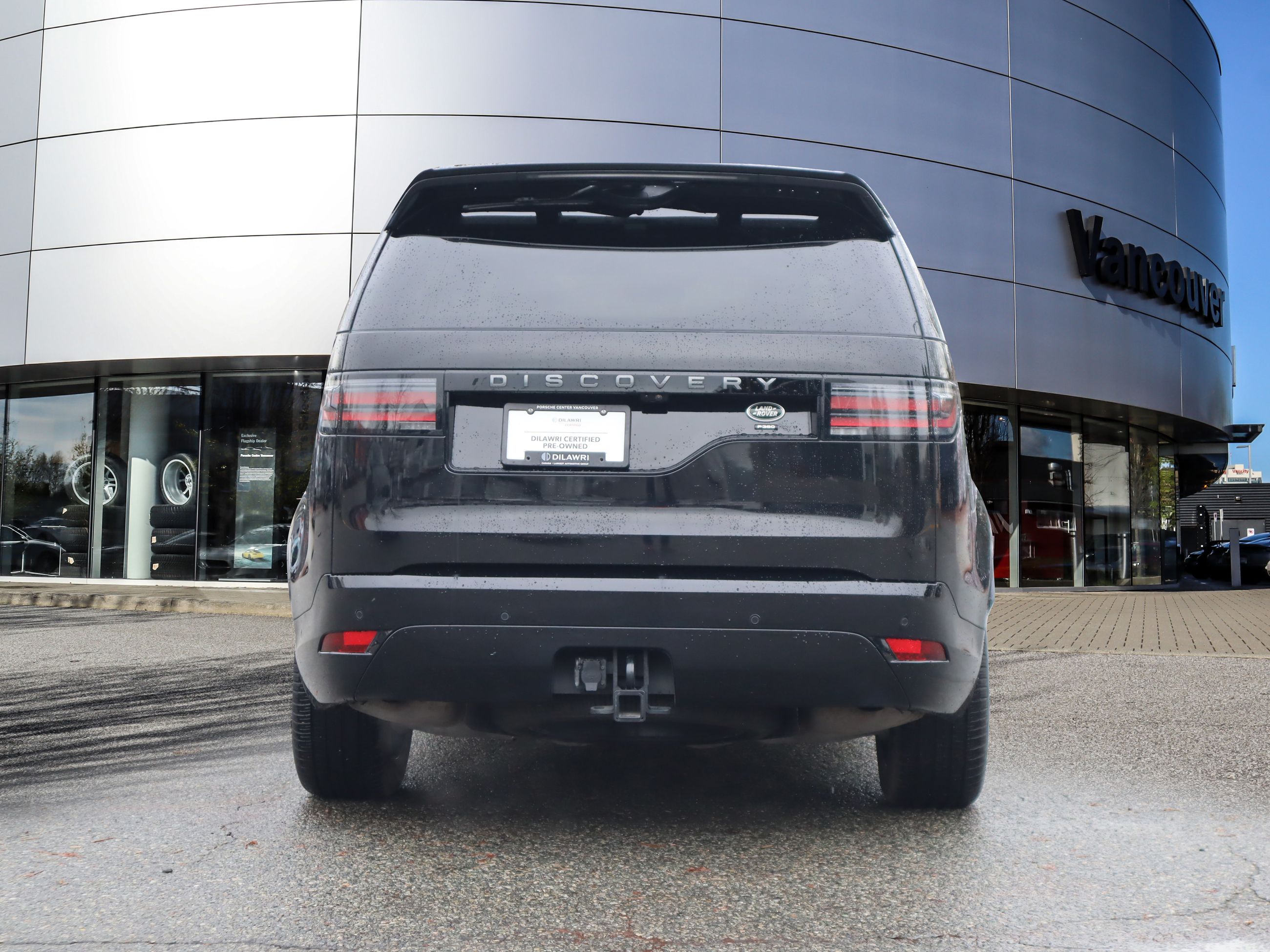 2023 Land Rover Discovery in Vancouver, British Columbia