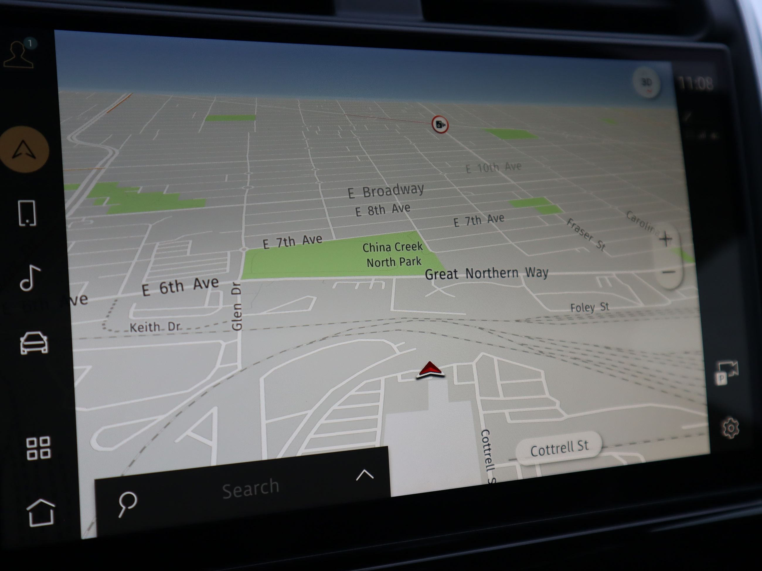 2023 Land Rover Discovery in Vancouver, British Columbia