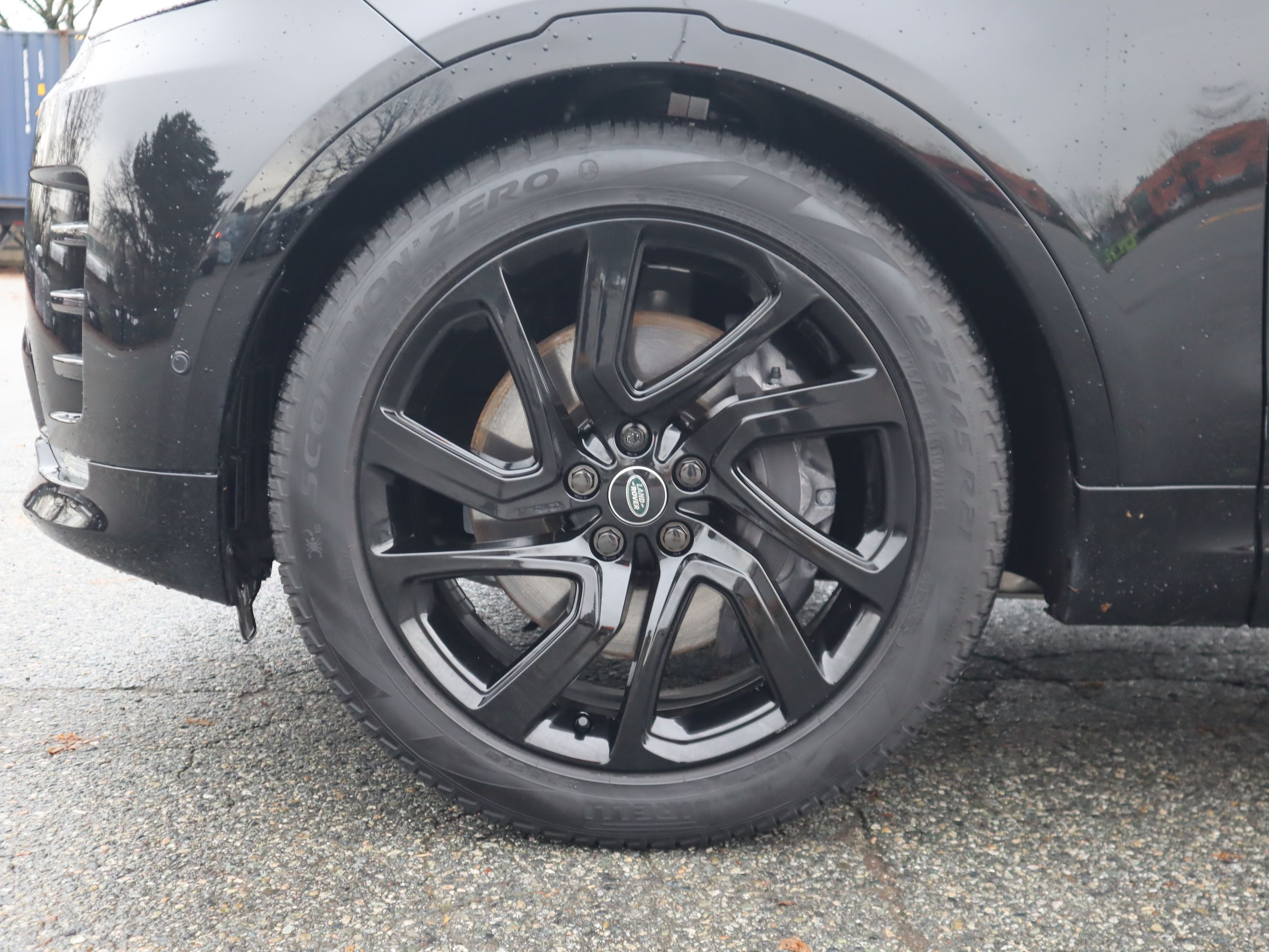 2023 Land Rover Discovery in Vancouver, British Columbia