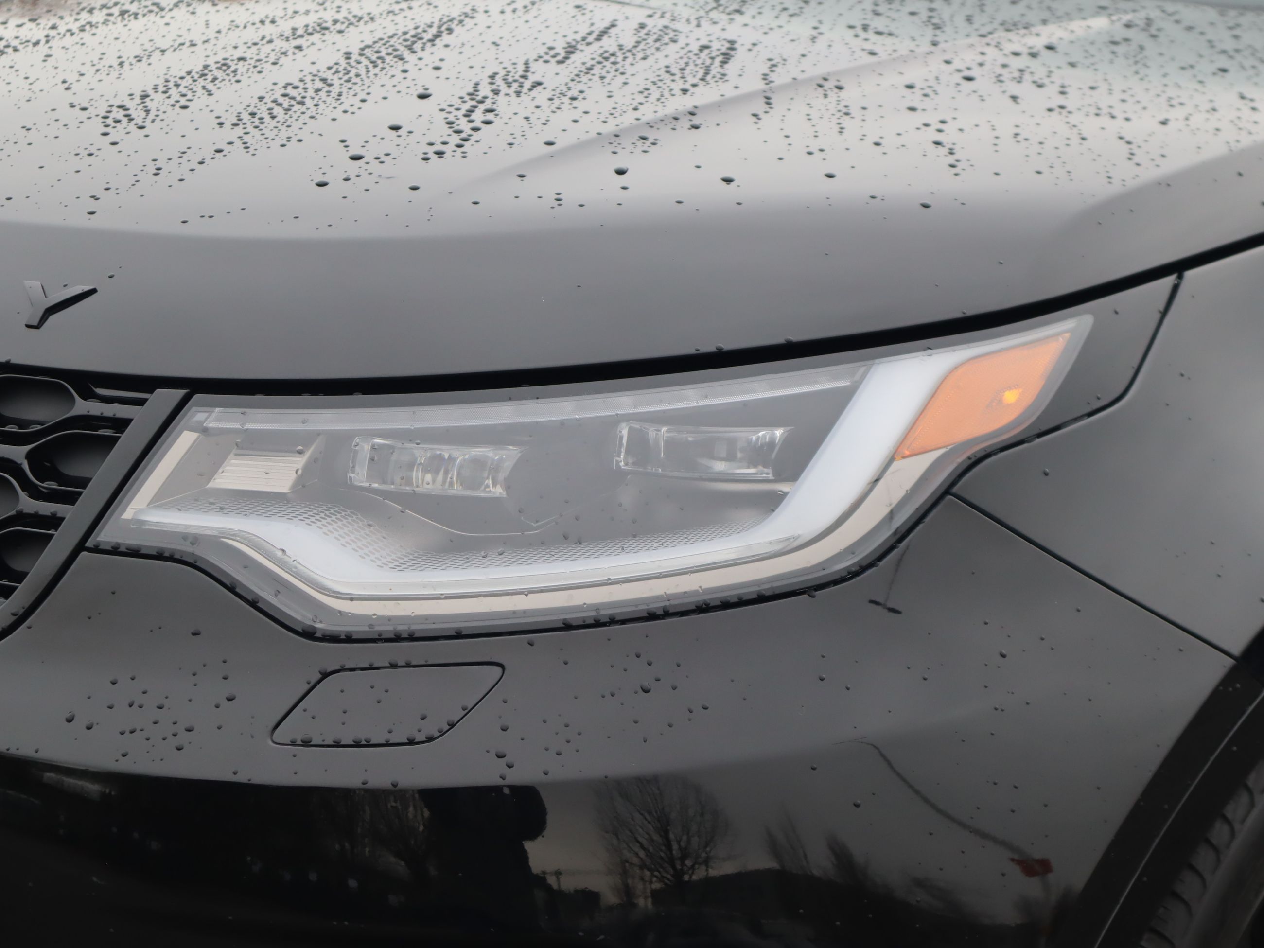 2023 Land Rover Discovery in Vancouver, British Columbia