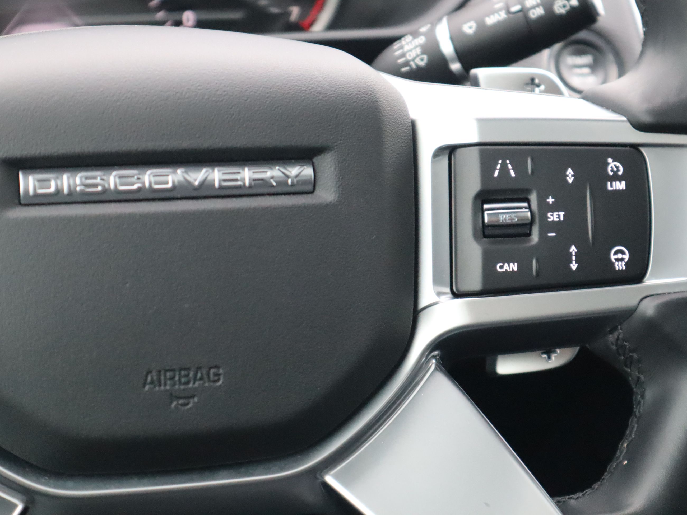 2023 Land Rover Discovery in Vancouver, British Columbia