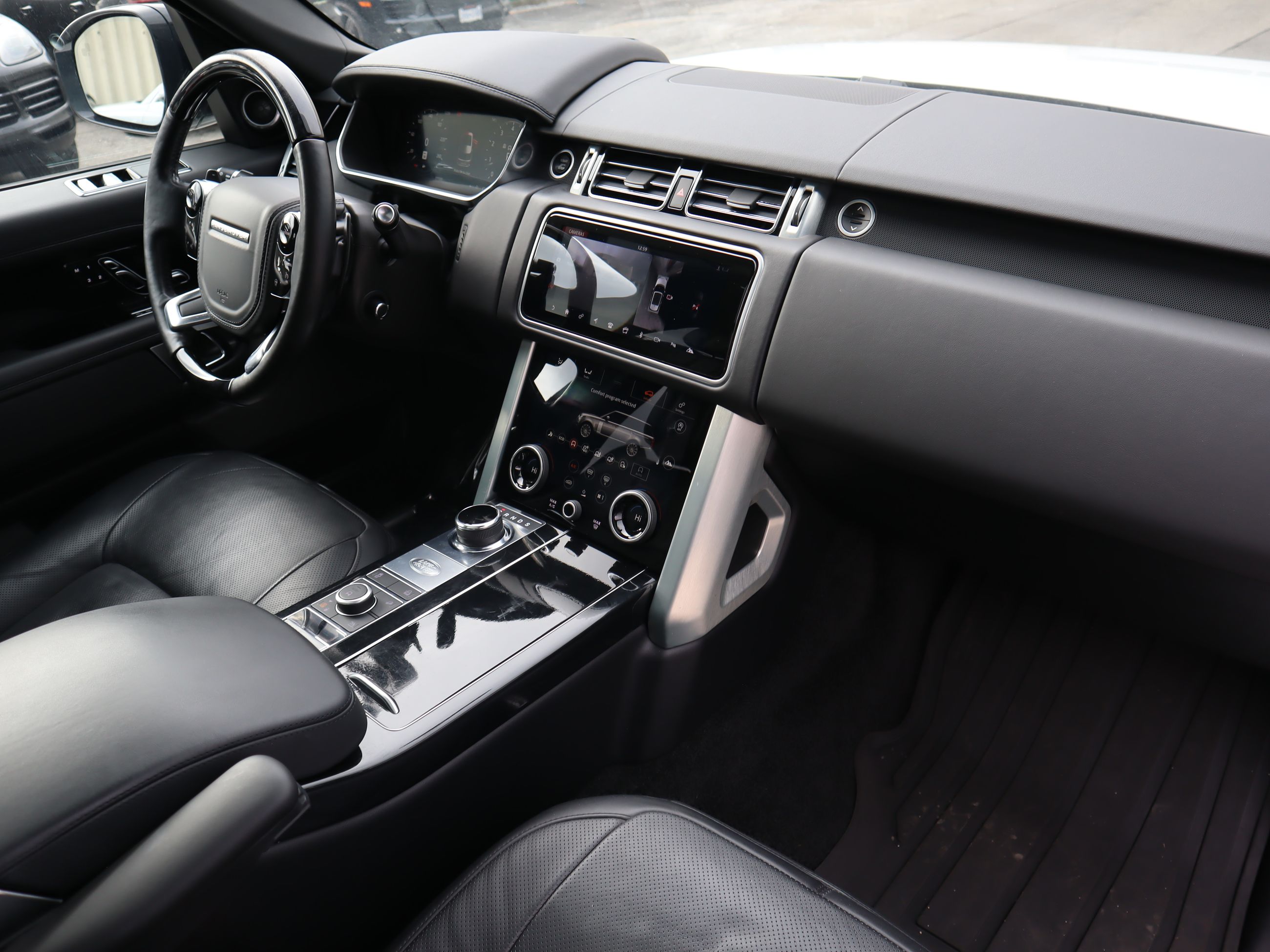 2019 Land Rover Range Rover in Vancouver, British Columbia