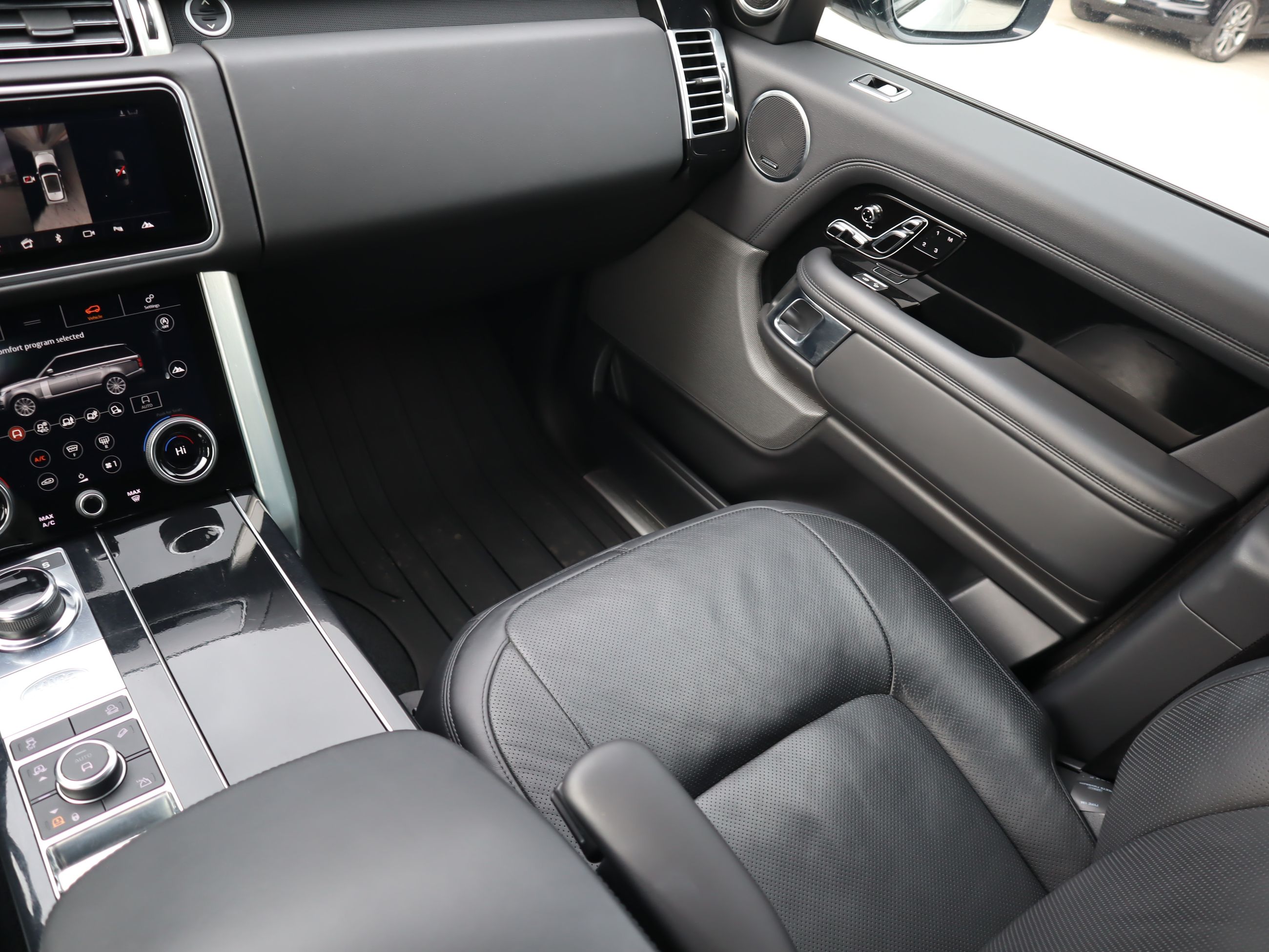 2019 Land Rover Range Rover in Vancouver, British Columbia