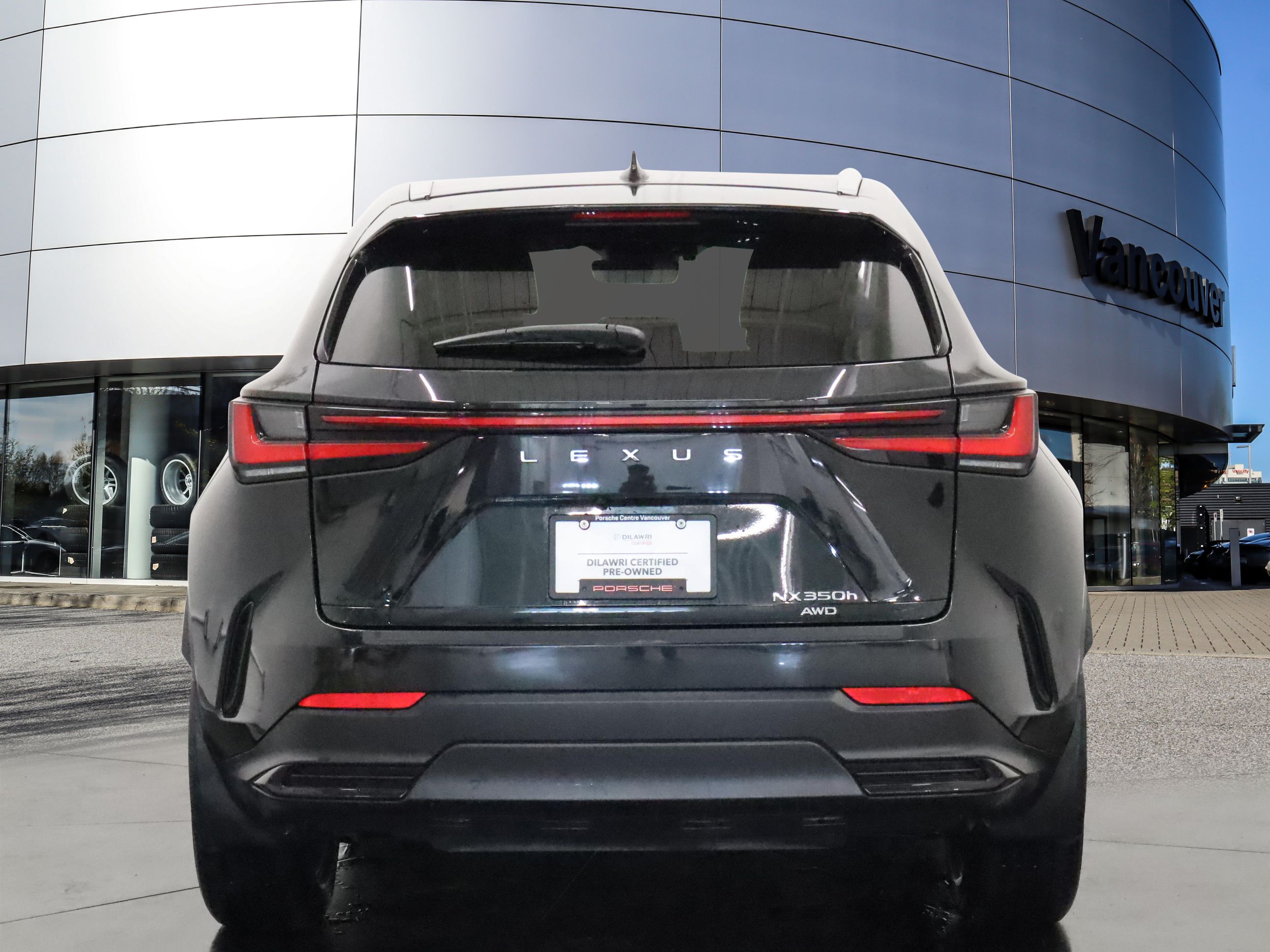 Lexus NXh  2024 à Vancouver, Colombie-Britannique