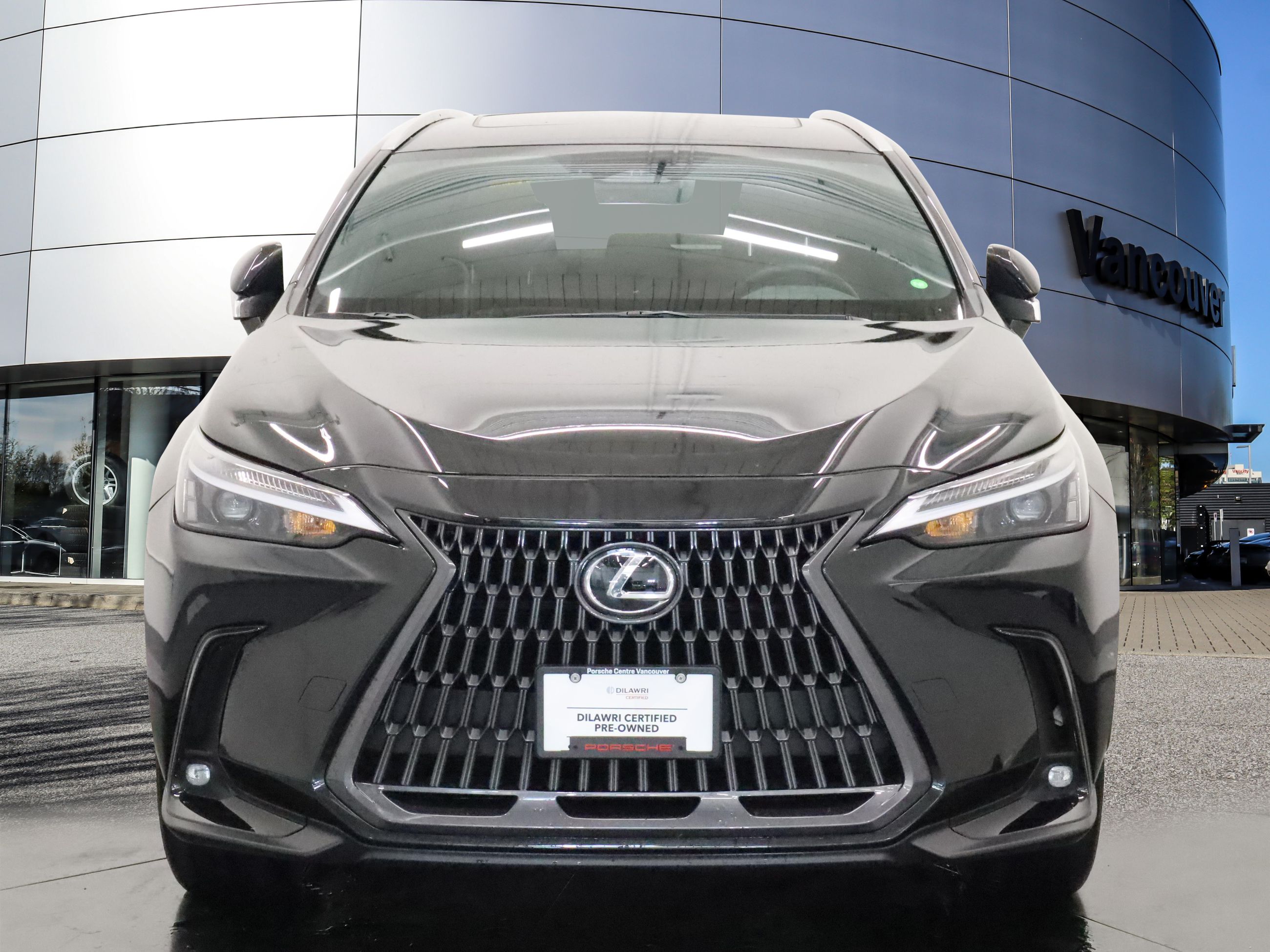 Lexus NXh  2024 à Vancouver, Colombie-Britannique