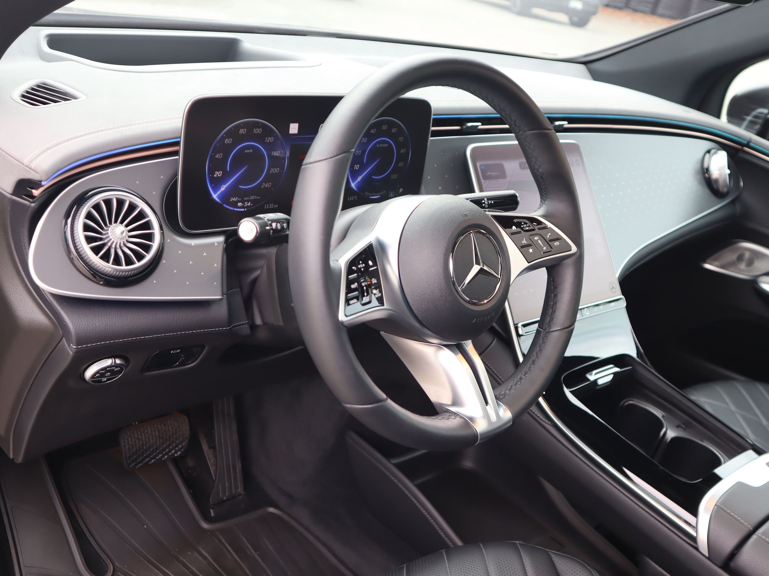 Mercedes-Benz EQE350  2023 à Vancouver, Colombie-Britannique