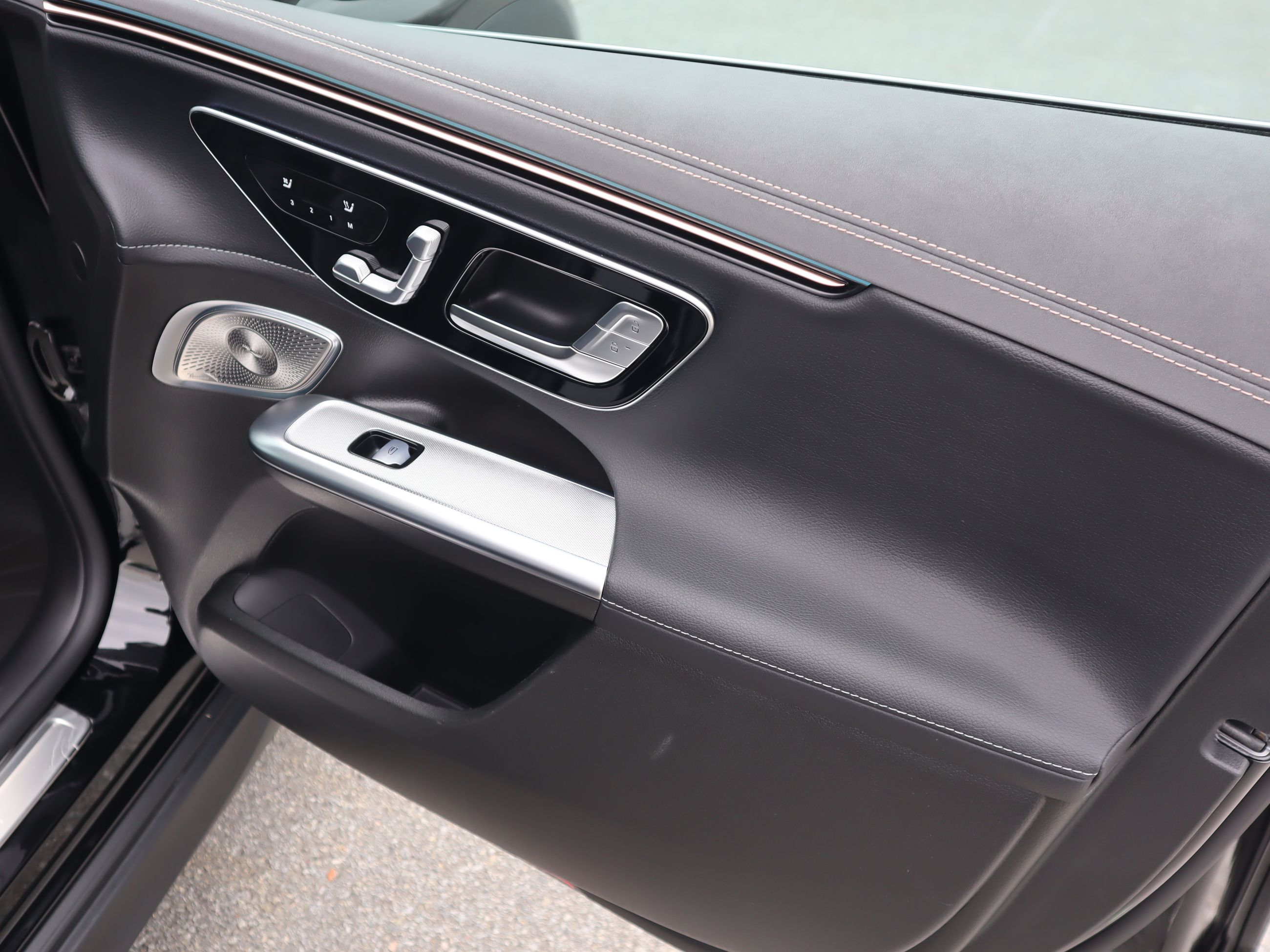 Mercedes-Benz EQE350  2023 à Vancouver, Colombie-Britannique