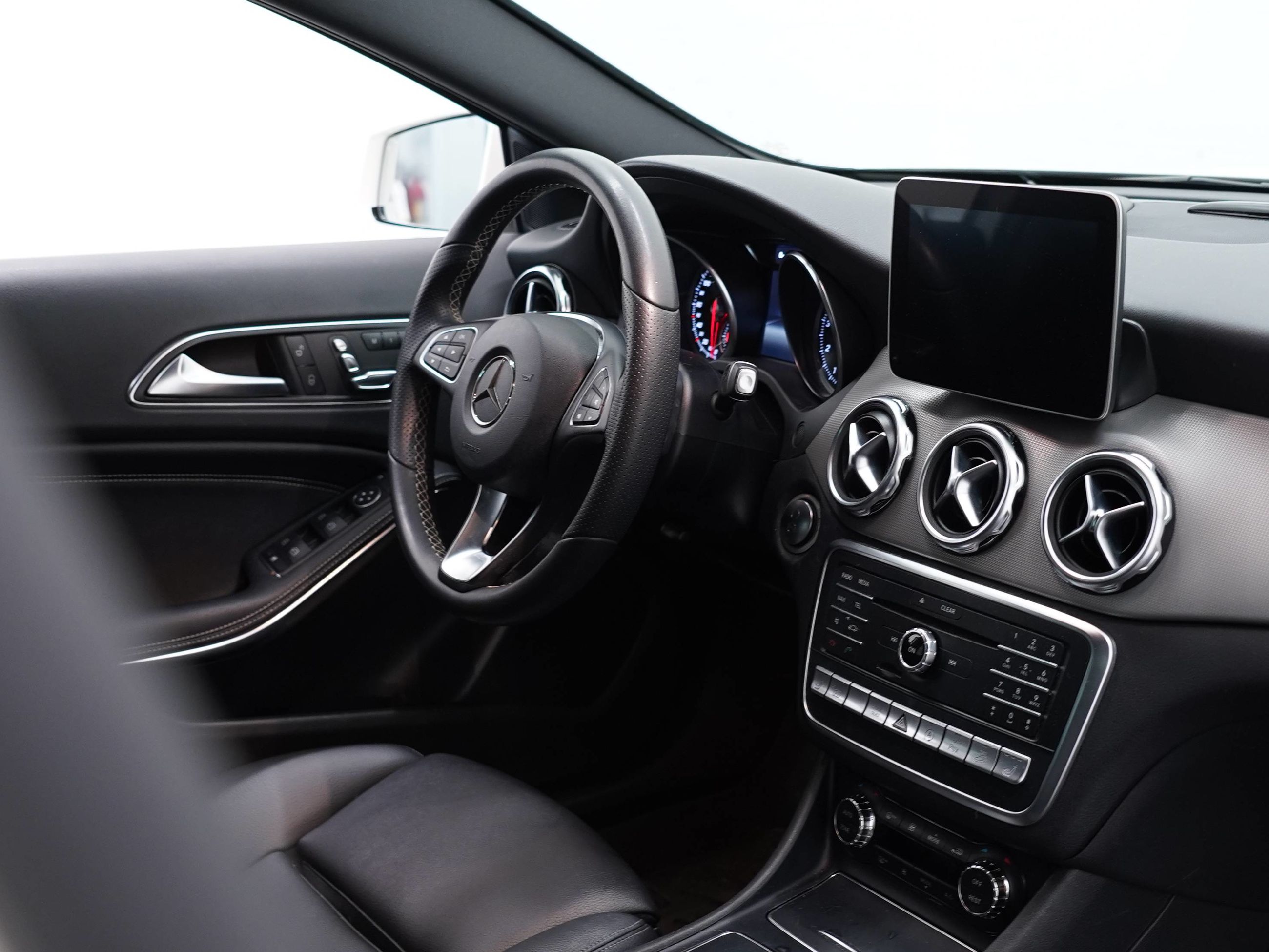 2018 Mercedes-Benz GLA250 in Vancouver, British Columbia