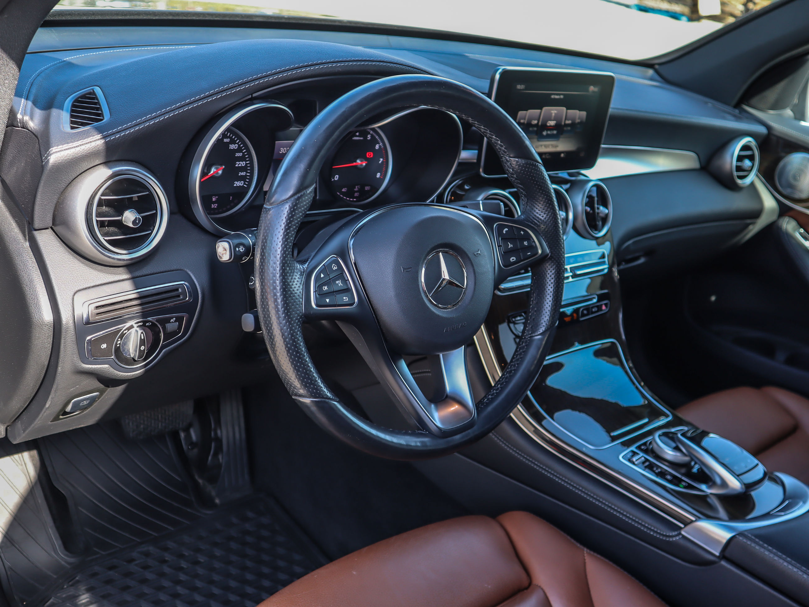 2016 Mercedes-Benz GLC300 in Vancouver, British Columbia