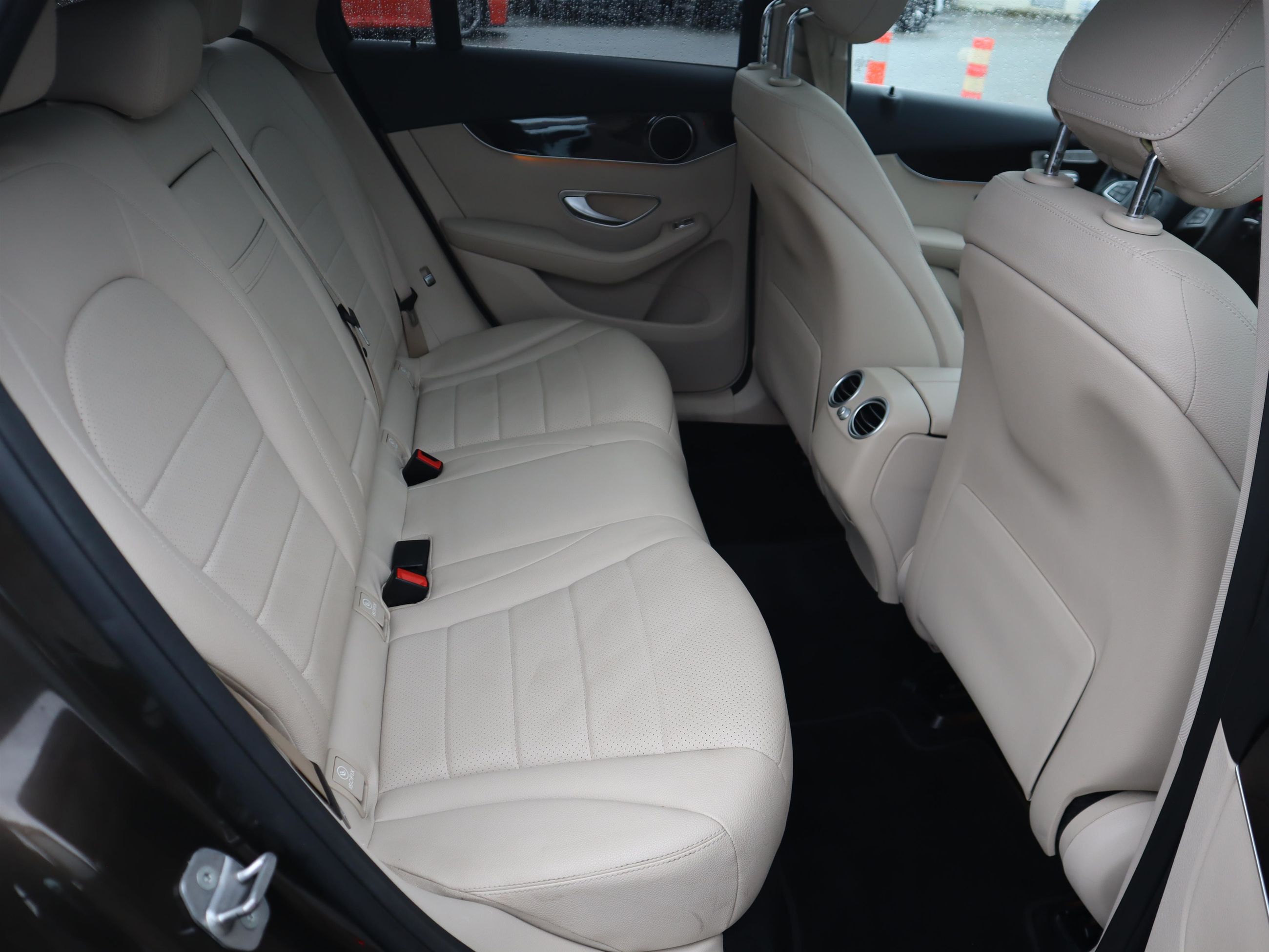 2018 Mercedes-Benz GLC300 in Vancouver, British Columbia