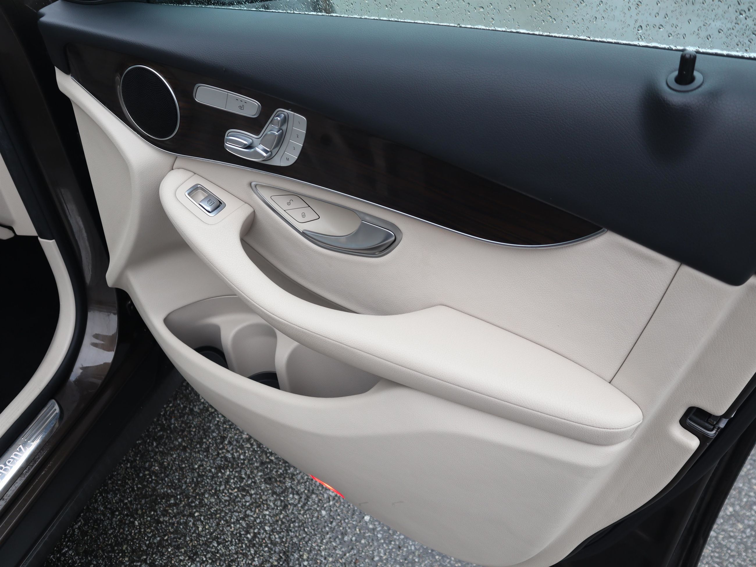 2018 Mercedes-Benz GLC300 in Vancouver, British Columbia